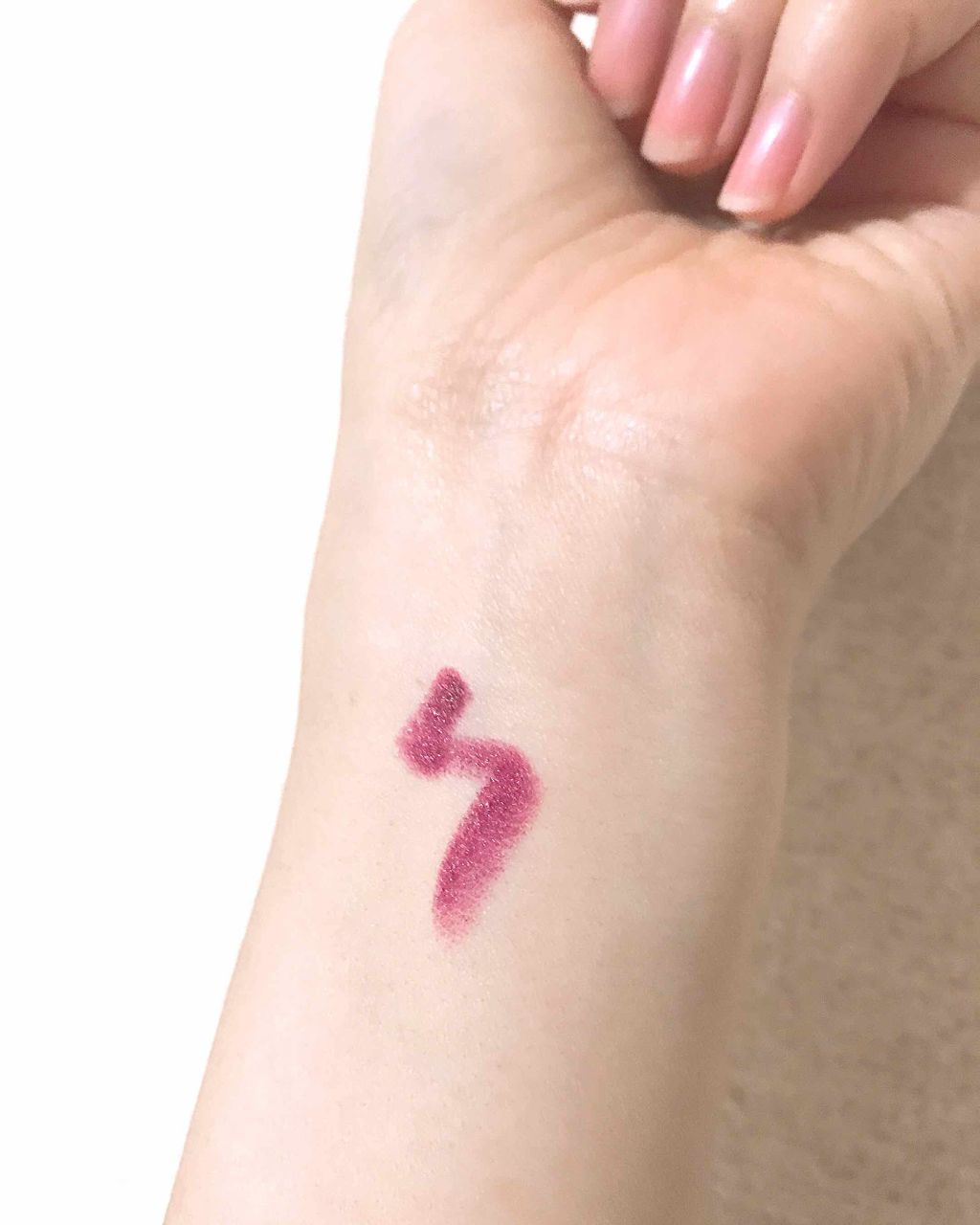 サテンリップペンシル/NARS/リップライナーを使ったクチコミ(2枚目)