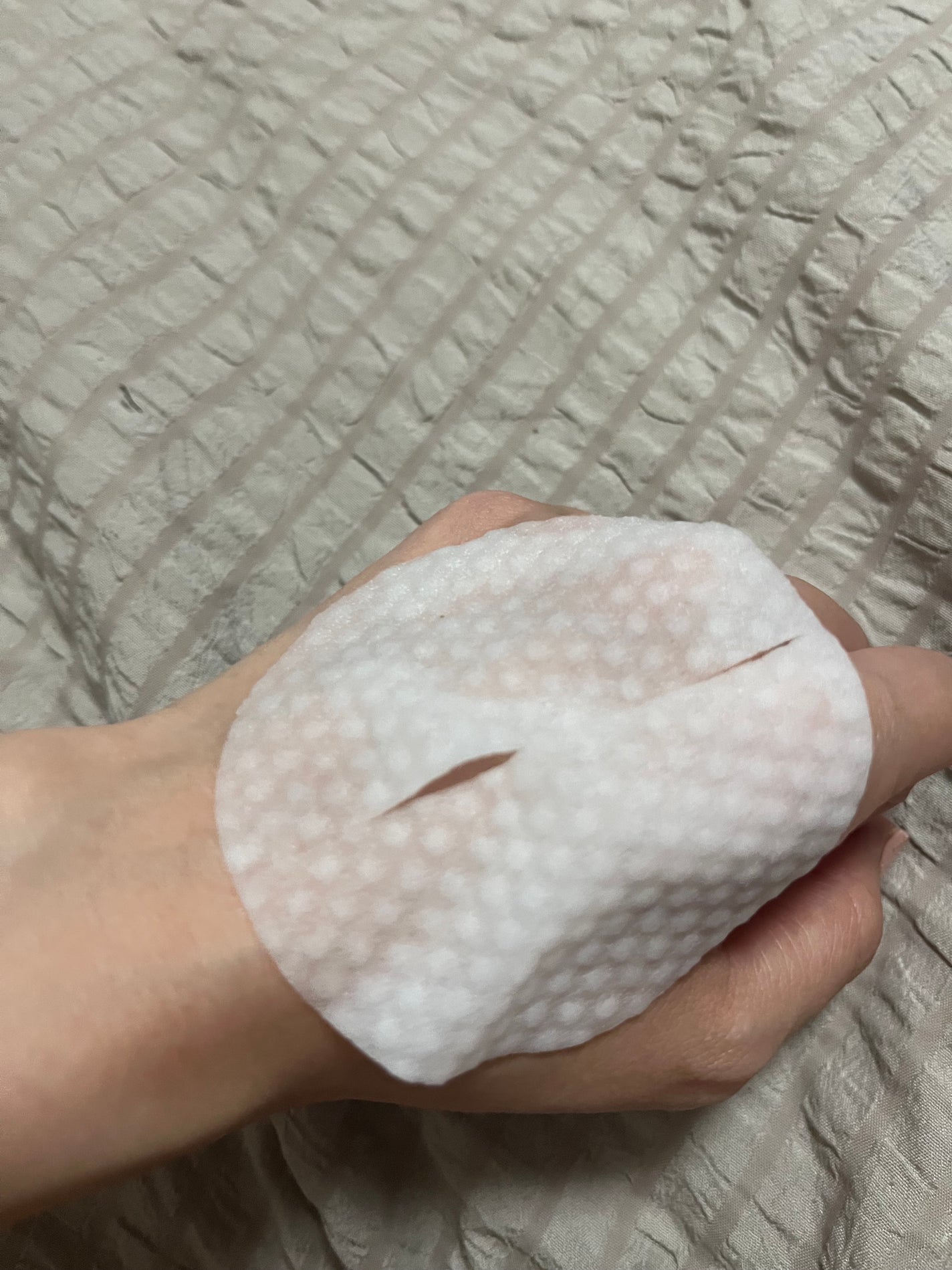 あやま on LIPS 「サイズと厚みがアップしてリニューアルしたという噂のこちら、トナ..」(3枚目)