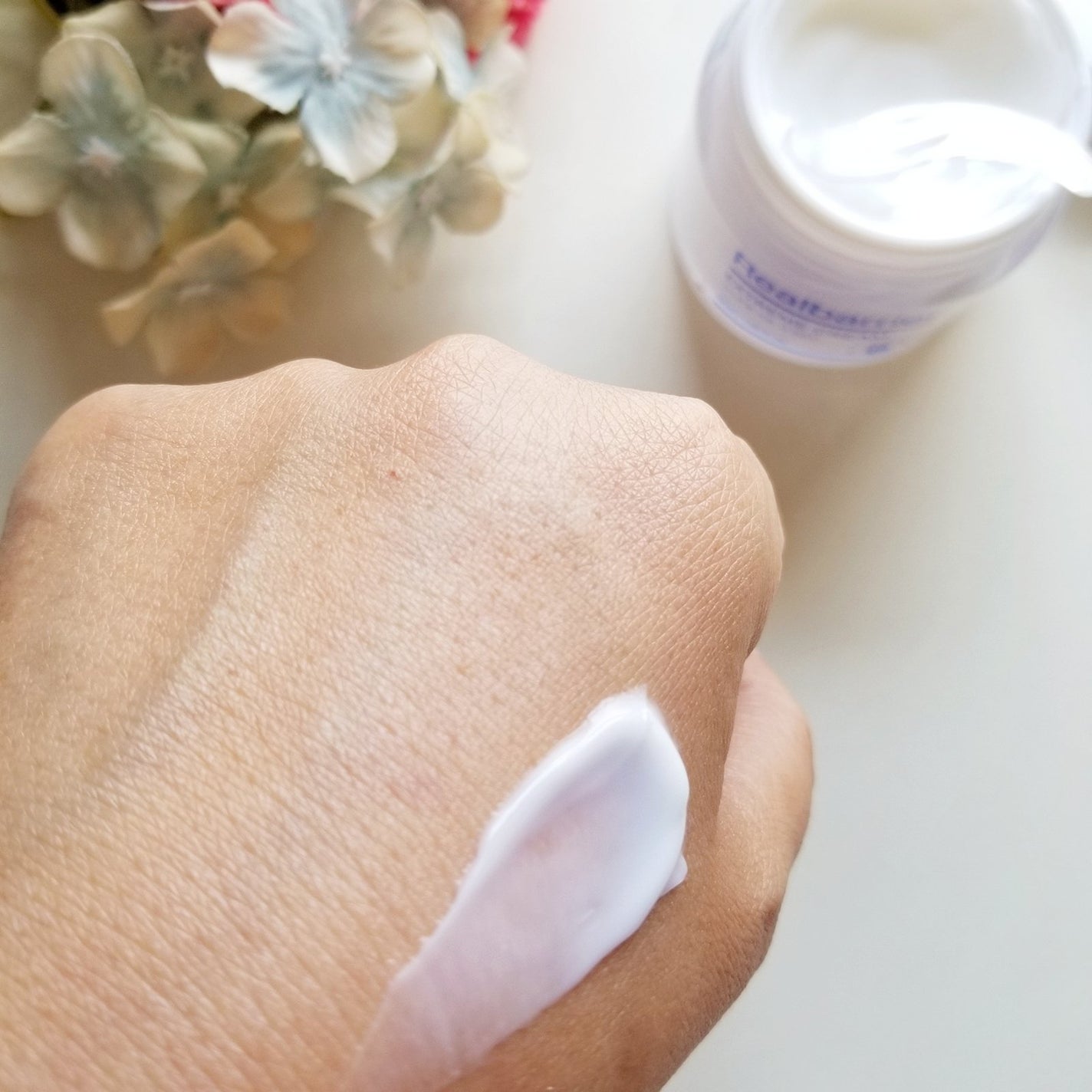 リアルバリア エクストリームクリーム ライト/Real Barrier/フェイスクリームを使ったクチコミ(5枚目)