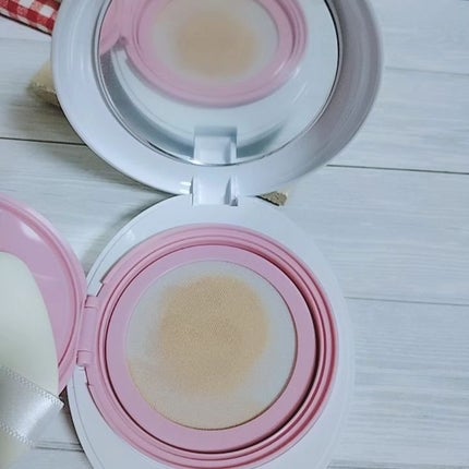 デューイーメッシュファンデーション/ASUNE /クッションファンデーションを使ったクチコミ(5枚目)