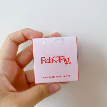 Fab Fig ハイクラスハイライターのクチコミ「\Fab Fig ハイクラスハイライター/

01　シャンパンポップ

02　オーロラポップ
.....」（3枚目）