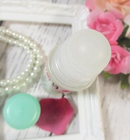 ロールオン ローズ&ヴァーベナの香り/8x4/デオドラント・制汗剤を使ったクチコミ(4枚目)