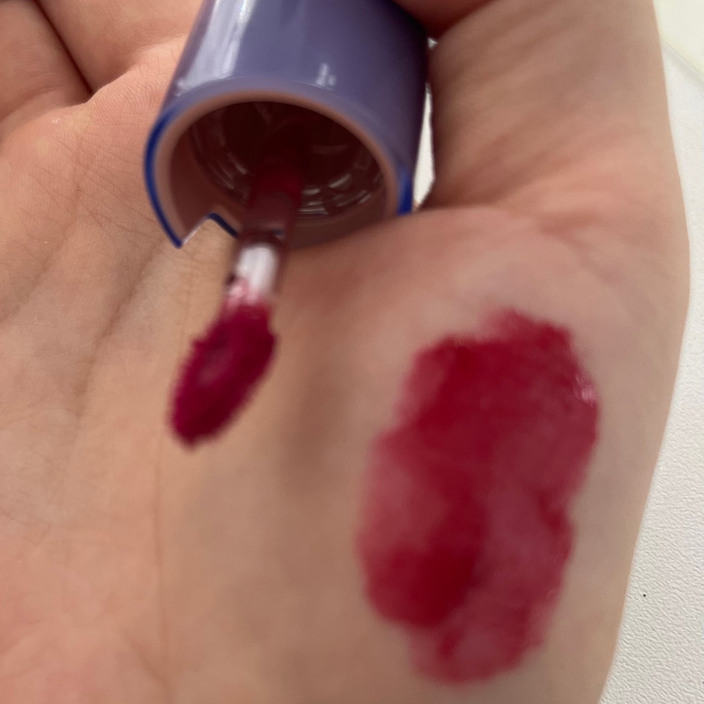 ロウグロウジェルティント/hince/リップティントを使ったクチコミ(2枚目)