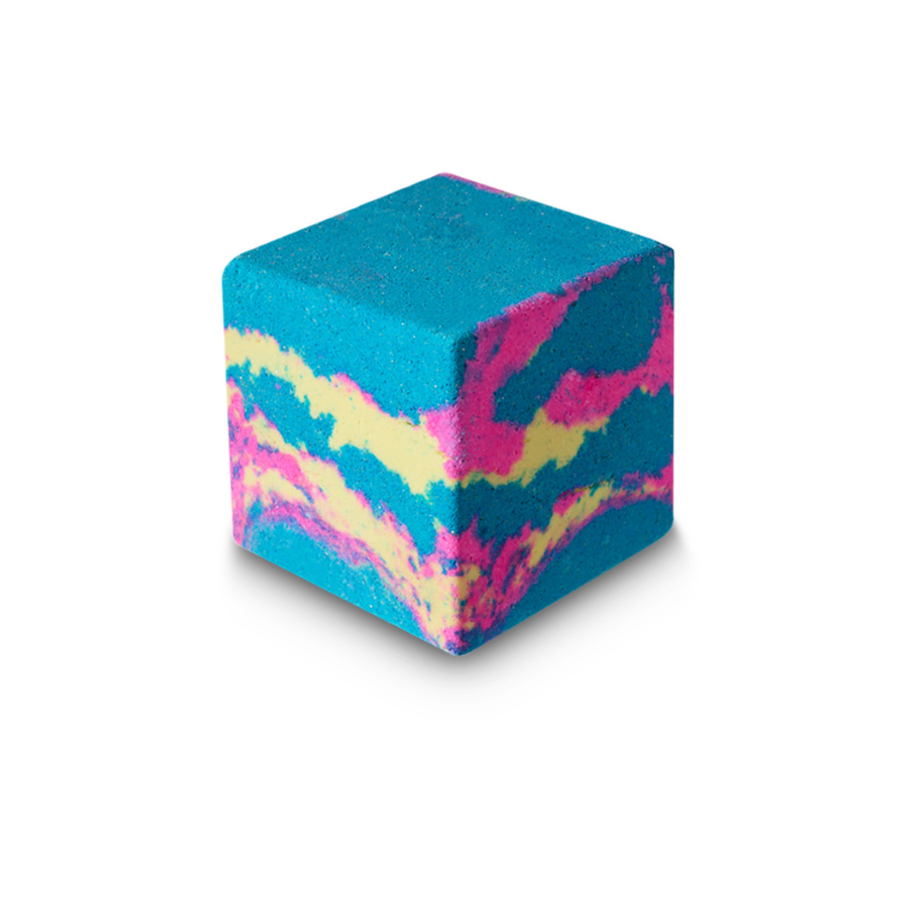 「LUSH」と「Minecraft」の限定コラボレーション!全14種のバスボムを3段階に分けて2024年8月15日(木)より発売の画像