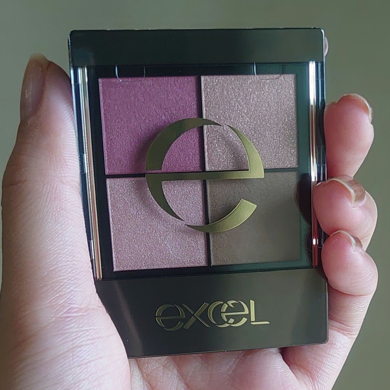 リアルクローズシャドウ/excel/アイシャドウパレットを使ったクチコミ（1枚目）