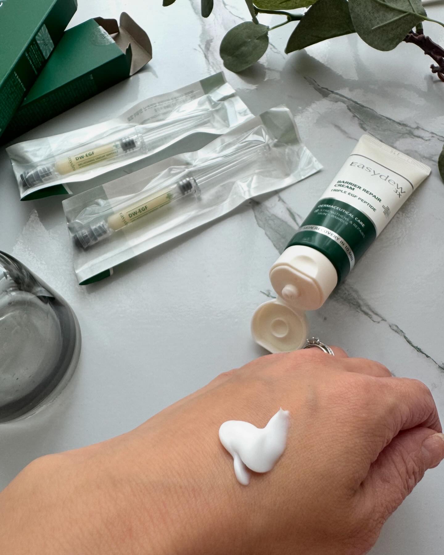 DW-EGFワンデイズアンプル/Easydew/美容液を使ったクチコミ（2枚目）