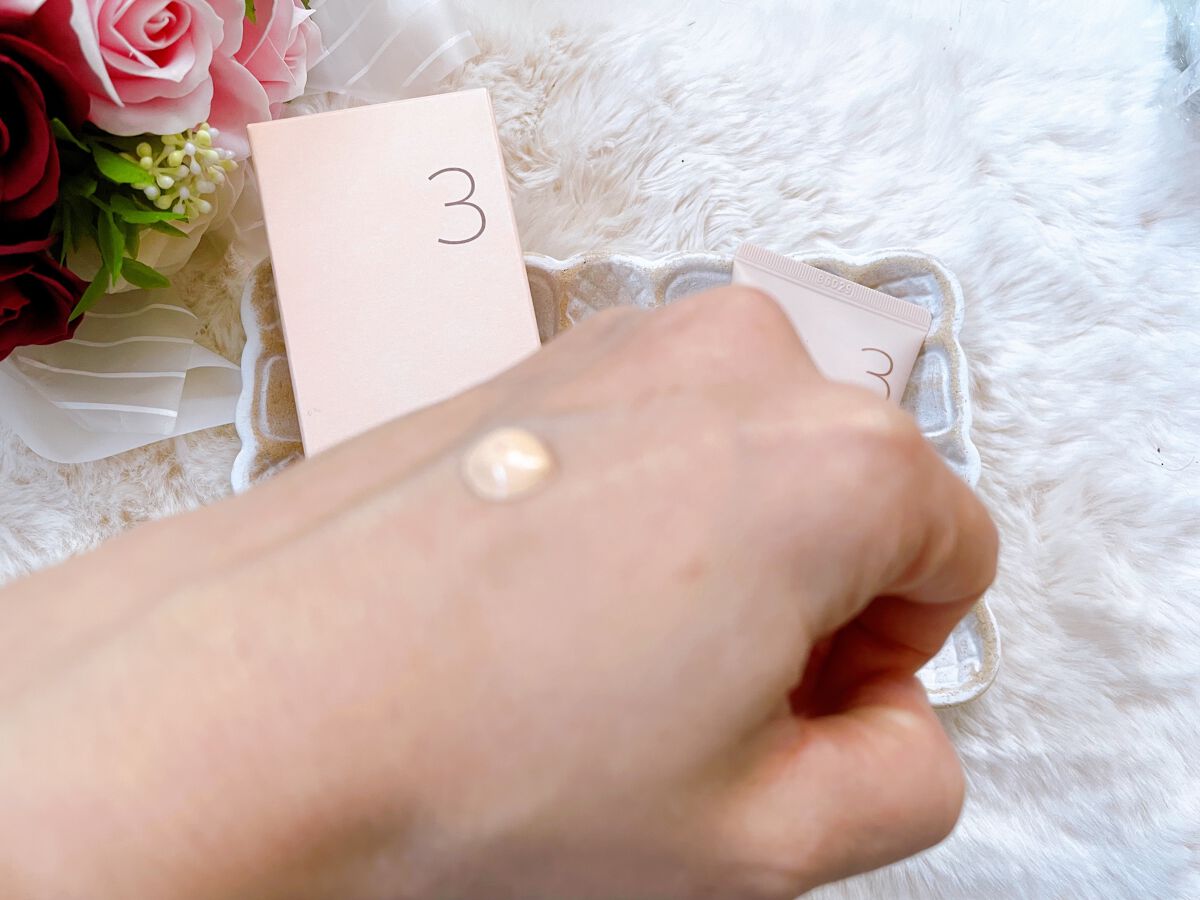 3番 ノーファンデ陶器肌トーンアップクリーム/numbuzin/化粧下地を使ったクチコミ(3枚目)