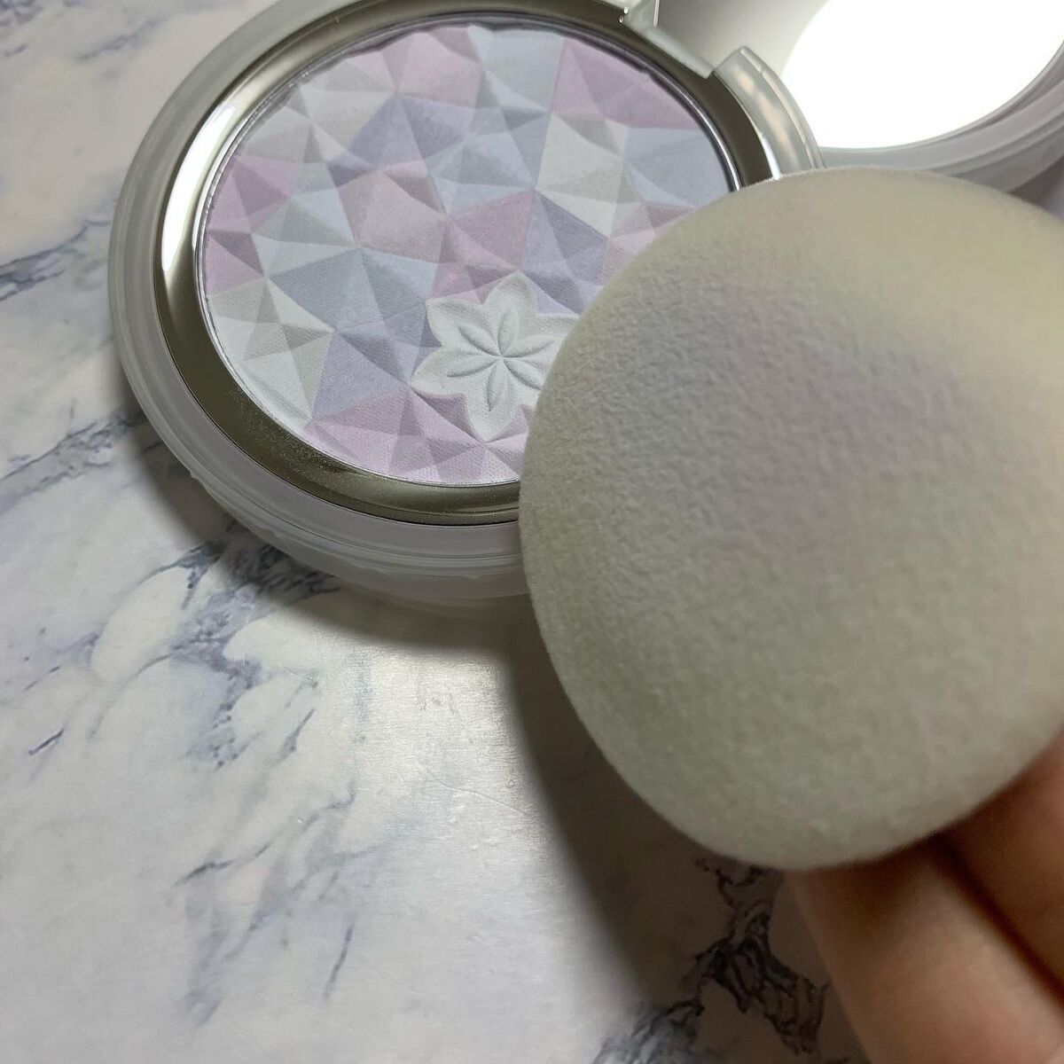 AQ オーラ リフレクター/DECORTÉ/プレストパウダーを使ったクチコミ(7枚目)