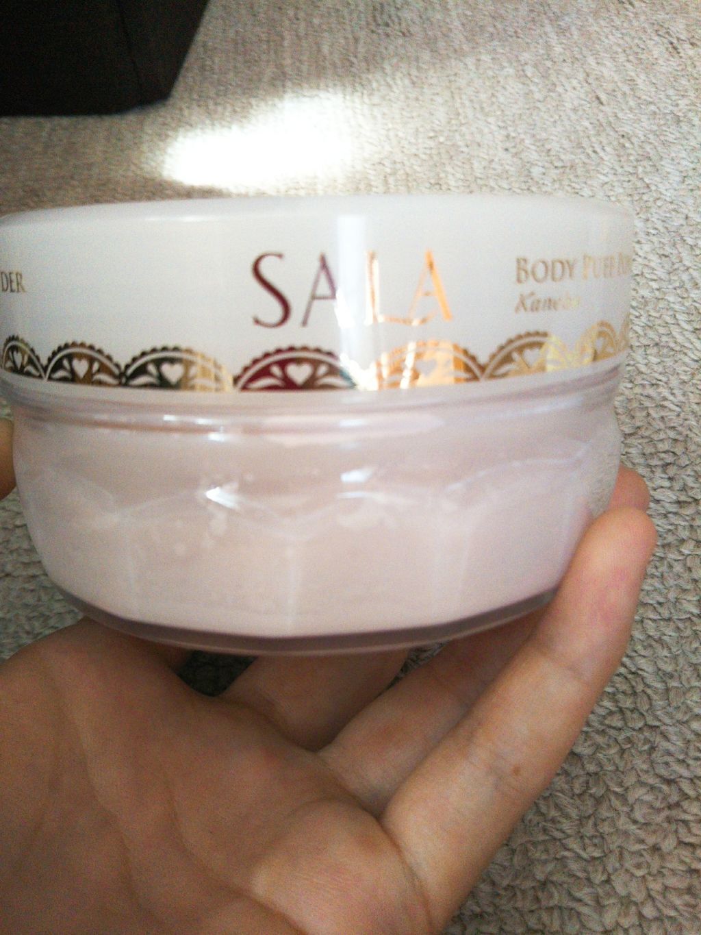 ボディパフパウダーN UV(サラの香り)/SALA/ボディパウダーを使ったクチコミ(1枚目)