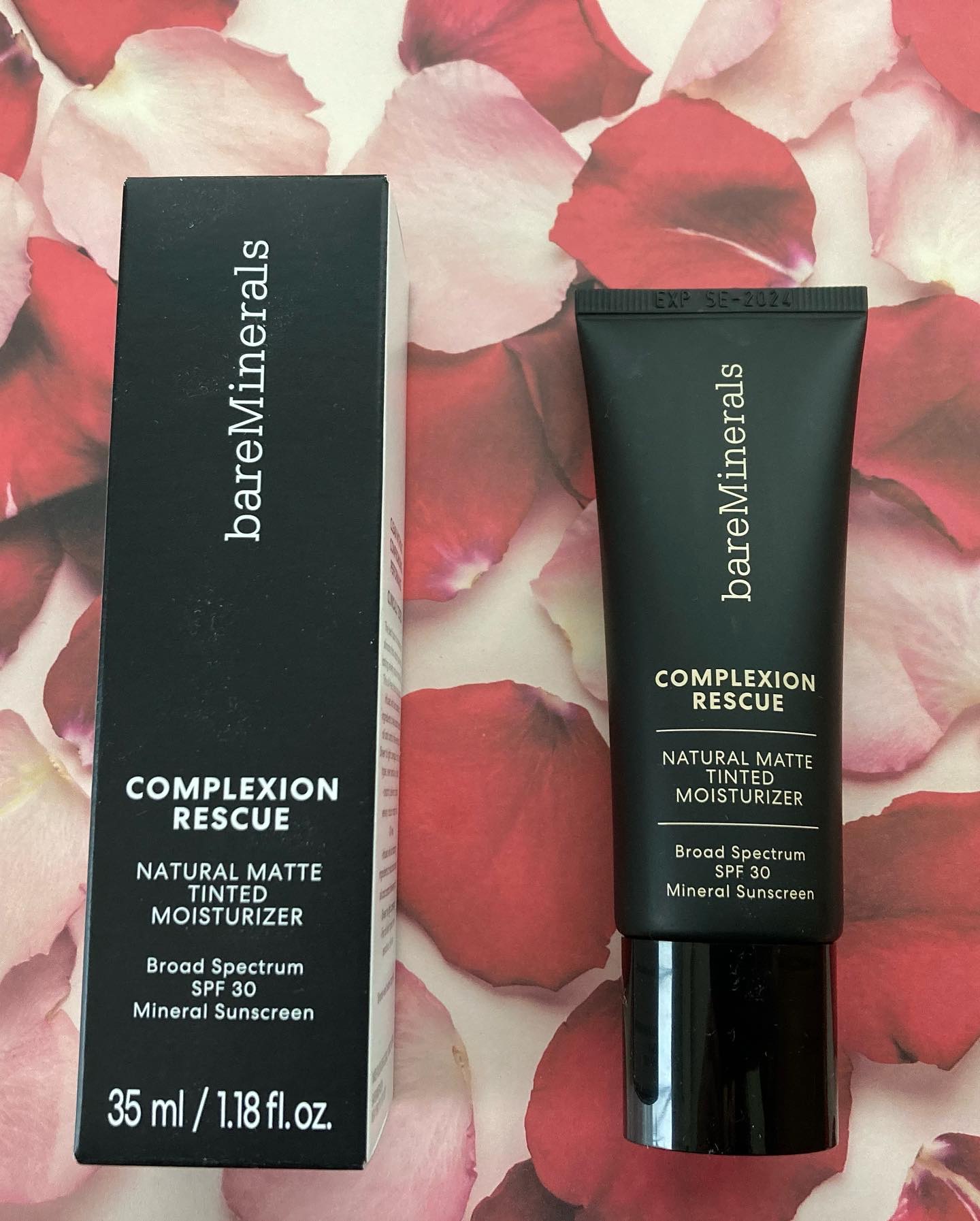 CR ナチュラル マット モイスチャライザー バーチ 1.5/bareMinerals/クリーム・エマルジョンファンデーションを使ったクチコミ（1枚目）