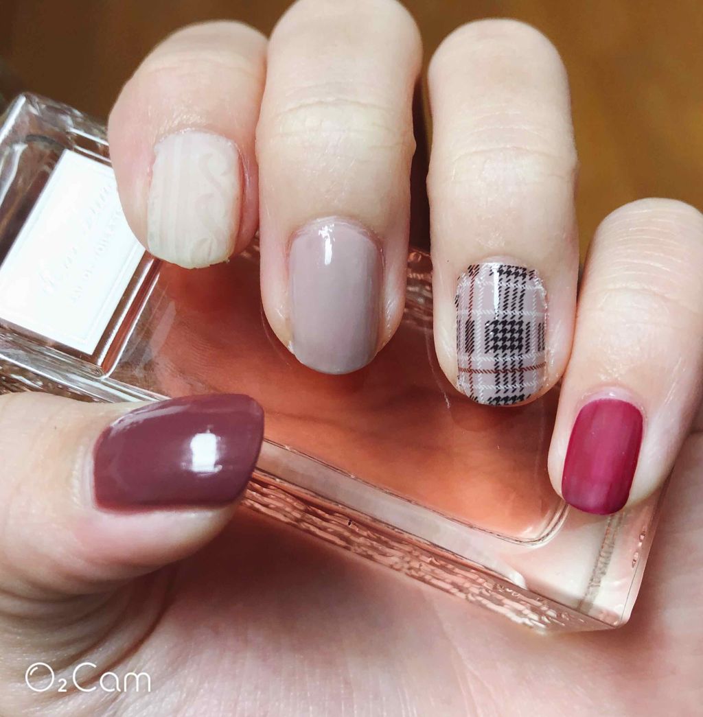 カラフルネイルズ/キャンメイク/マニキュアを使ったクチコミ（1枚目）