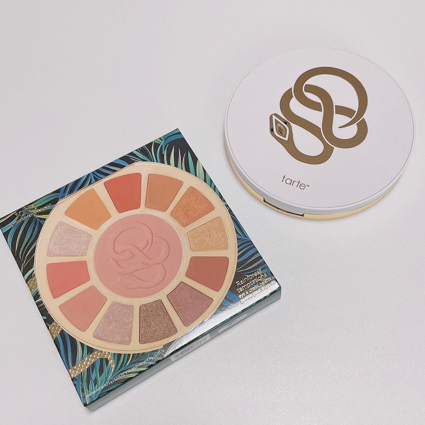 レインフォレスト テンプテーションズ アイ&チーク パレット/tarte/アイシャドウパレットを使ったクチコミ(2枚目)