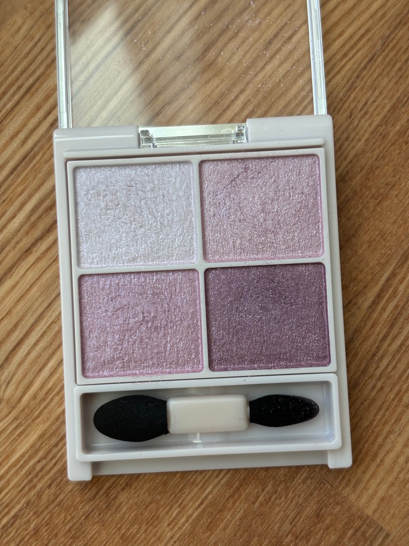 シルキースフレアイズ/キャンメイク/アイシャドウパレットを使ったクチコミ(2枚目)