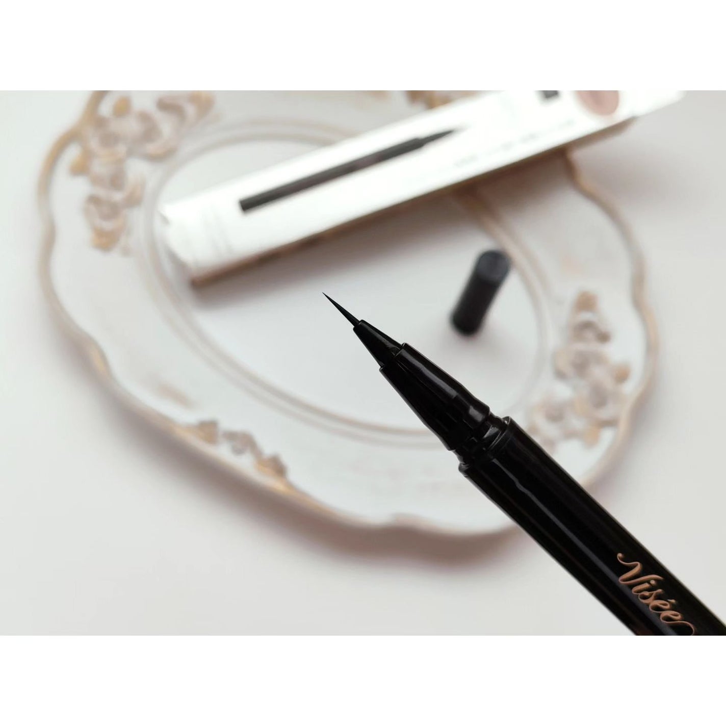 エクストラシャープ リキッドライナー/Visée/リキッドアイライナーを使ったクチコミ(2枚目)