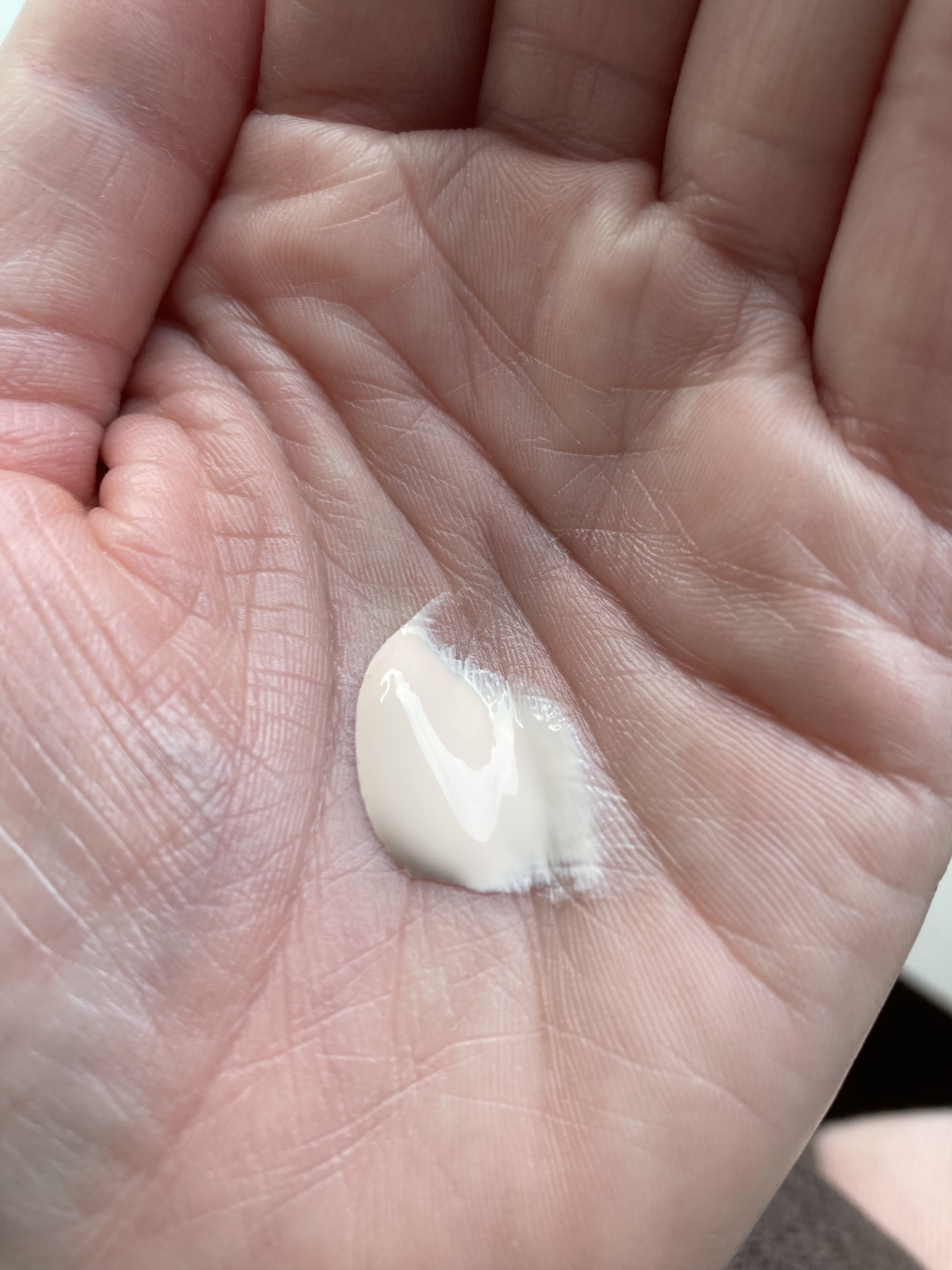 UVプロテクター トーンアップ/HERA/日焼け止めクリームを使ったクチコミ（2枚目）