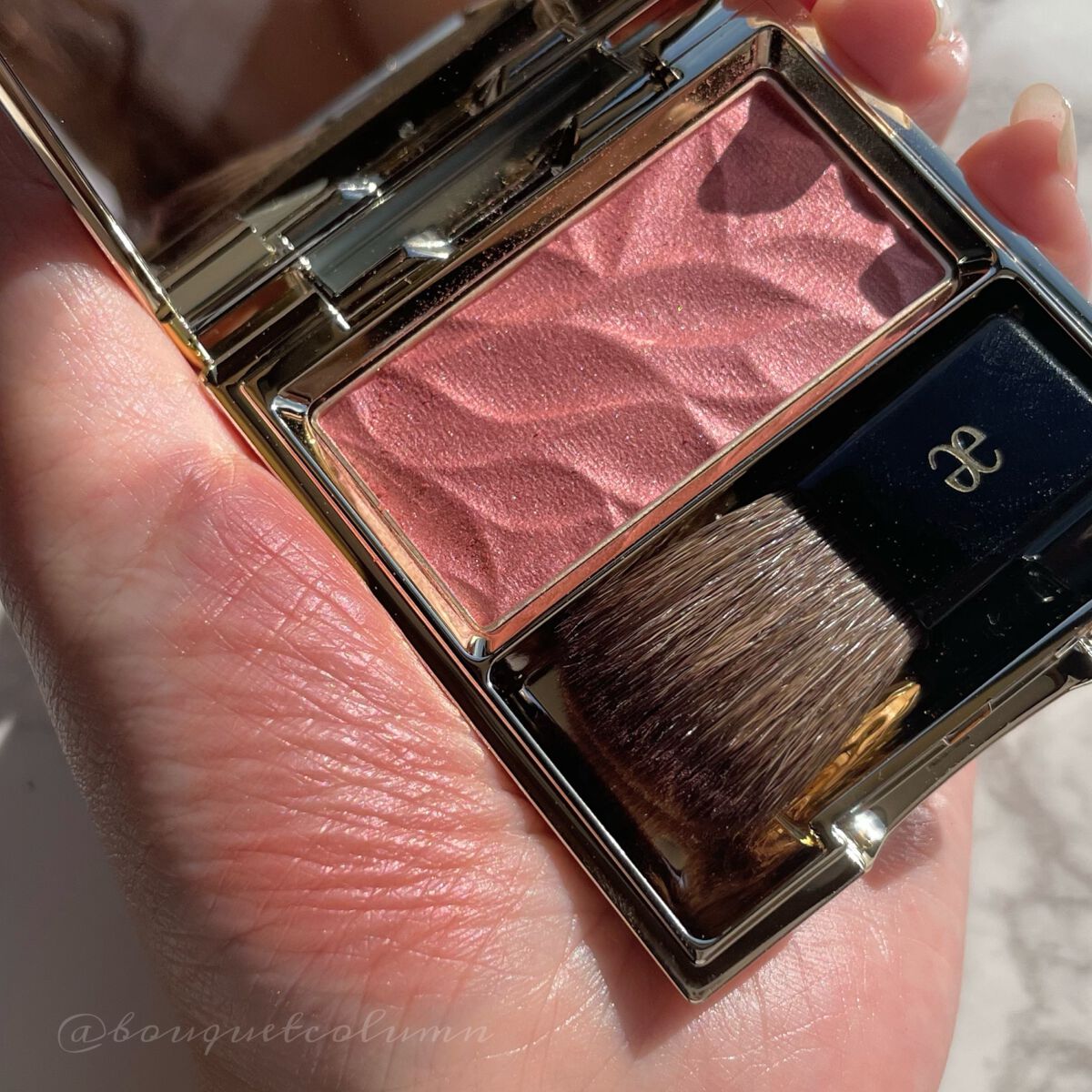 カランドゥ フェイス/Elégance/パウダーチークを使ったクチコミ(1枚目)