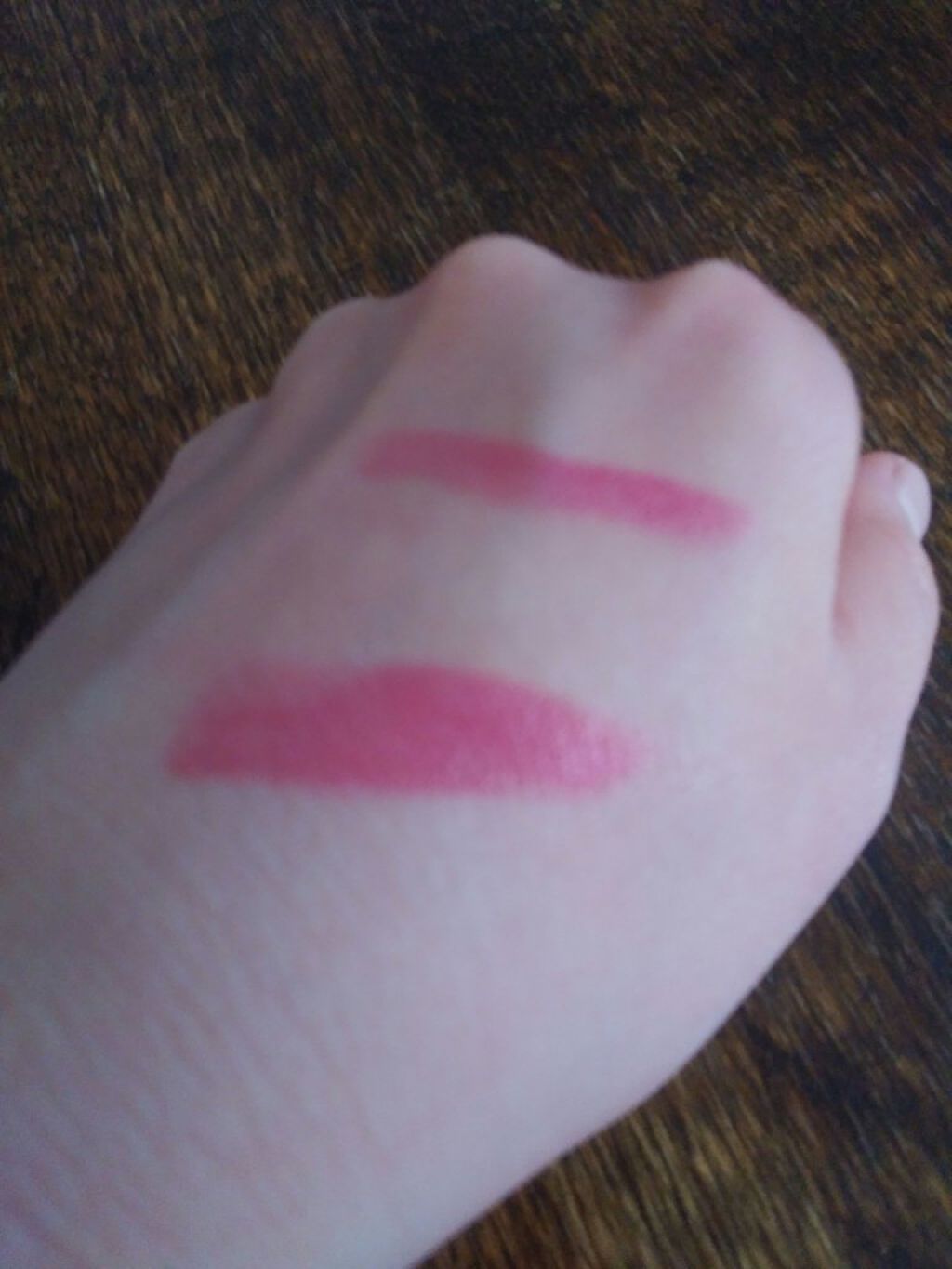 ルージュアレーブル 15 A Flair for Fuchsia/クレ・ド・ポー ボーテ/口紅を使ったクチコミ（3枚目）