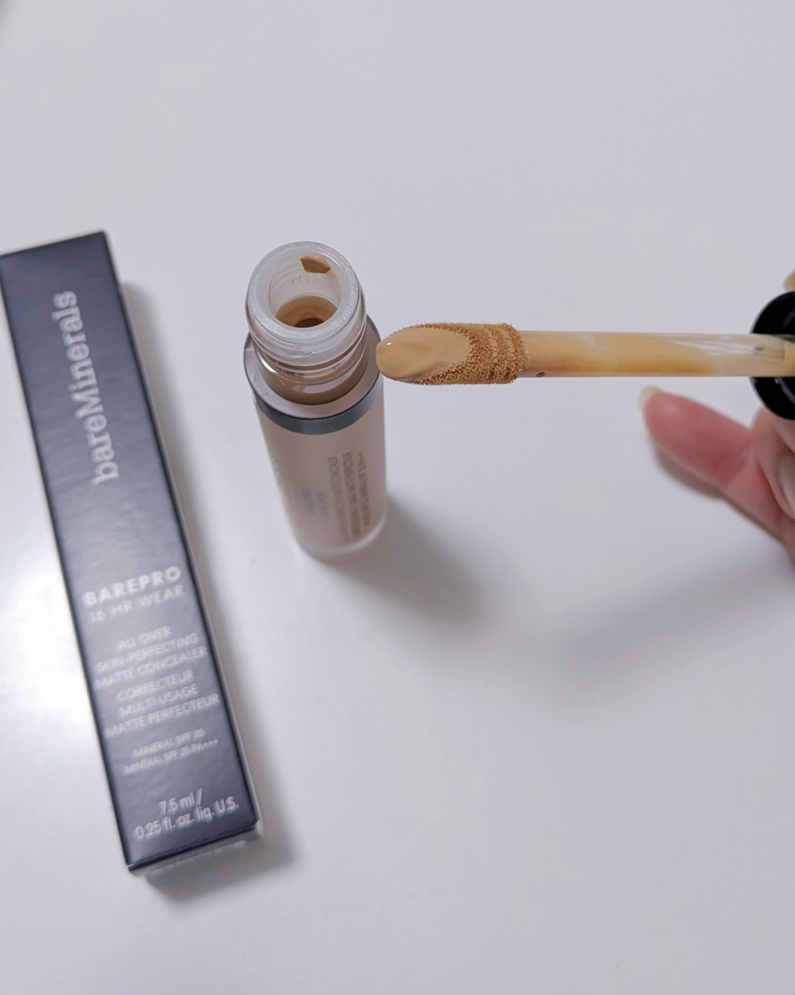 ベアプロ 16HR オールオーバー コンシーラー SPF25（PA+++） ミディアム 300 ニュートラル/bareMinerals/リキッドコンシーラーを使ったクチコミ（3枚目）