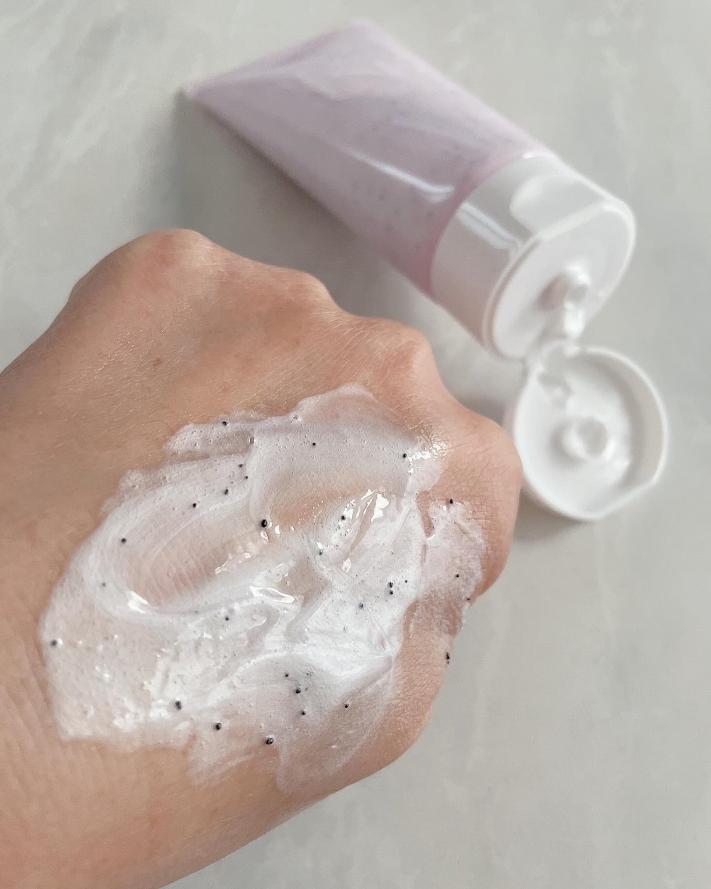 パイン on LIPS 「L/UNE オイルクレンジング&チャコチップフォームセット使っ..」(4枚目)