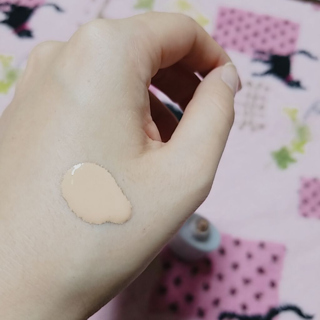 ウォータリーグロウリキッドファンデーション/オルビス/リキッドファンデーションを使ったクチコミ(3枚目)