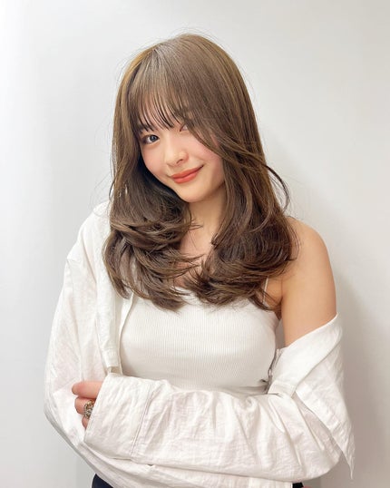 HARUNA on LIPS 「.風になびく素敵なレイヤーたっぷりカット✨✨✨✨..#レイヤー..」(4枚目)