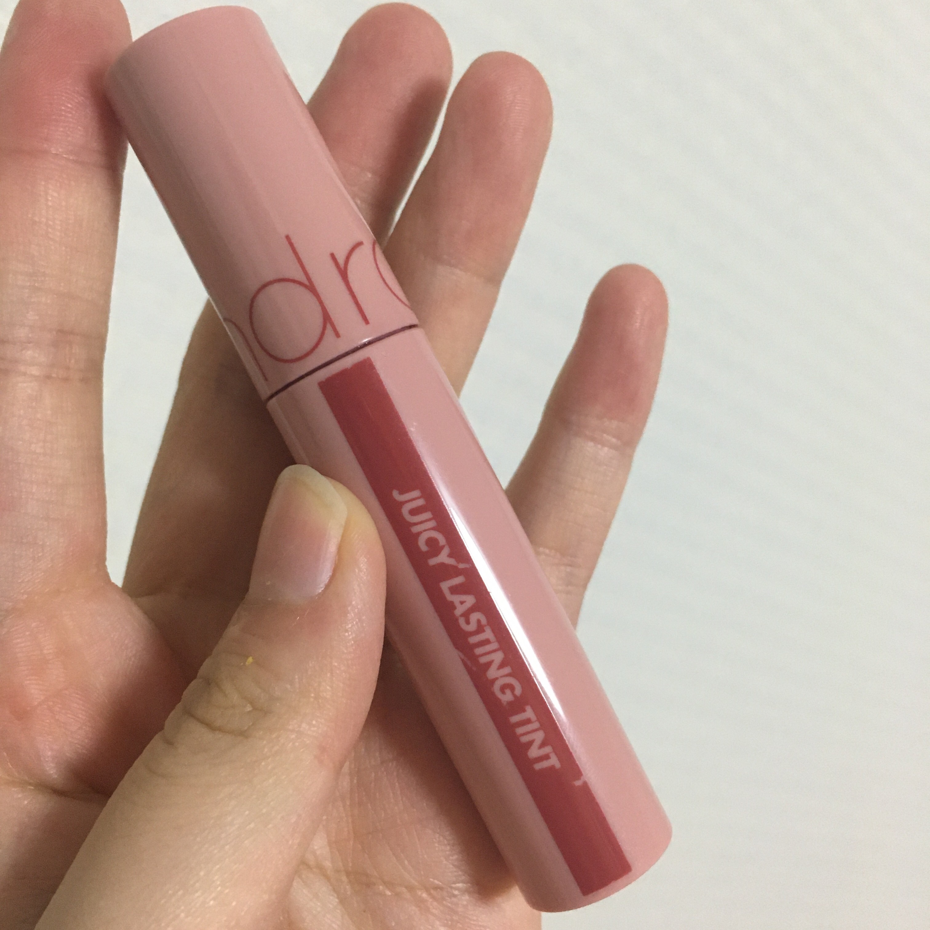 ジューシーラスティングティント/rom&nd/リップティントを使ったクチコミ（1枚目）