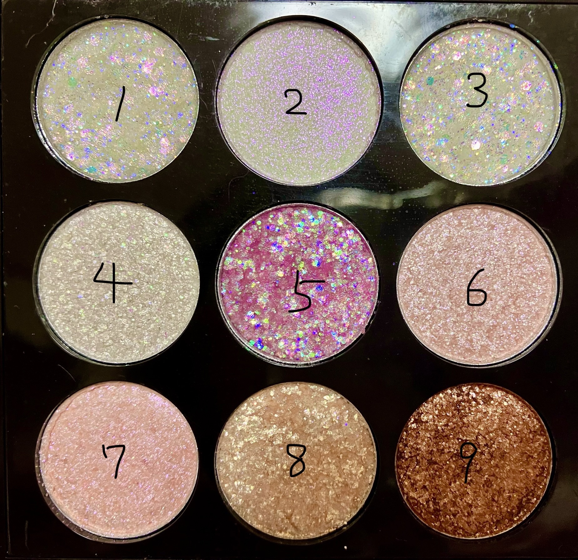 ＵＧＴ　ドットアイカラーパレット/U R GLAM/アイシャドウパレットを使ったクチコミ（2枚目）