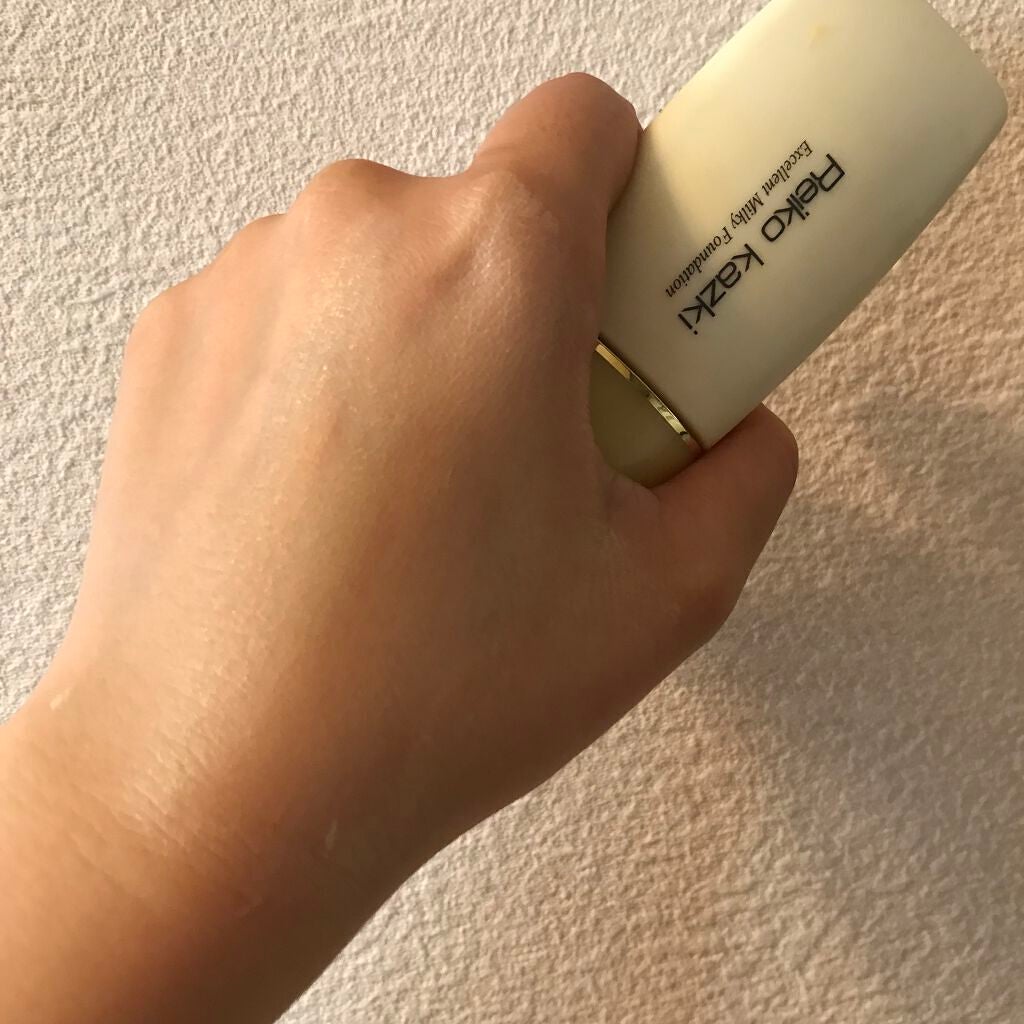 えり on LIPS 「今日の使い切り☺︎#かづきれいこ#エクセレントミルキーファンデ..」(4枚目)