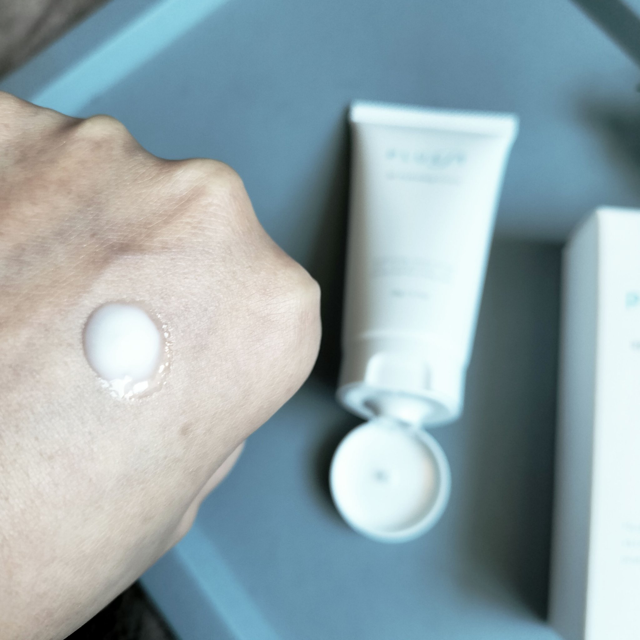 RF ハイドレーティングクリーム/PLUEST/フェイスクリームを使ったクチコミ（3枚目）