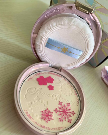 スノービューティー ホワイトニング フェイスパウダー 2020 本体+レフィル付きセット/スノービューティー/プレストパウダーを使ったクチコミ(2枚目)