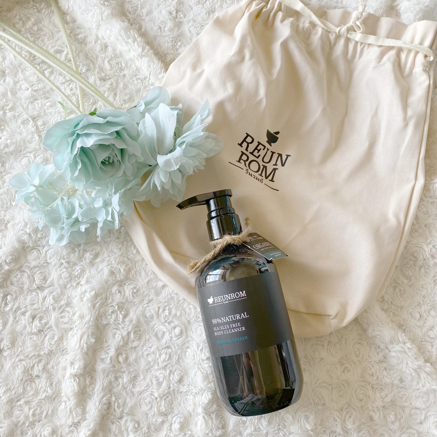 ナチュラル ボディクレンザー トロピカルガーデン/REUNROM/ボディソープを使ったクチコミ(2枚目)