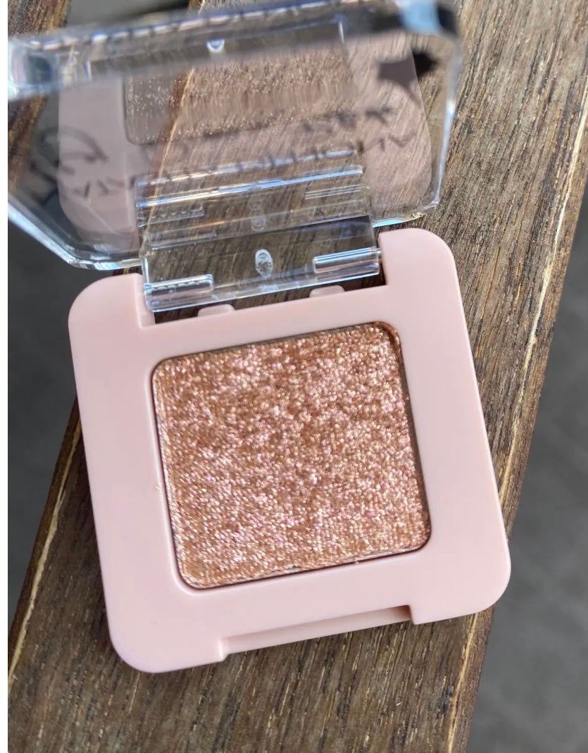 モノアイシャドウ/Natasha Denona/単色アイシャドウを使ったクチコミ(1枚目)