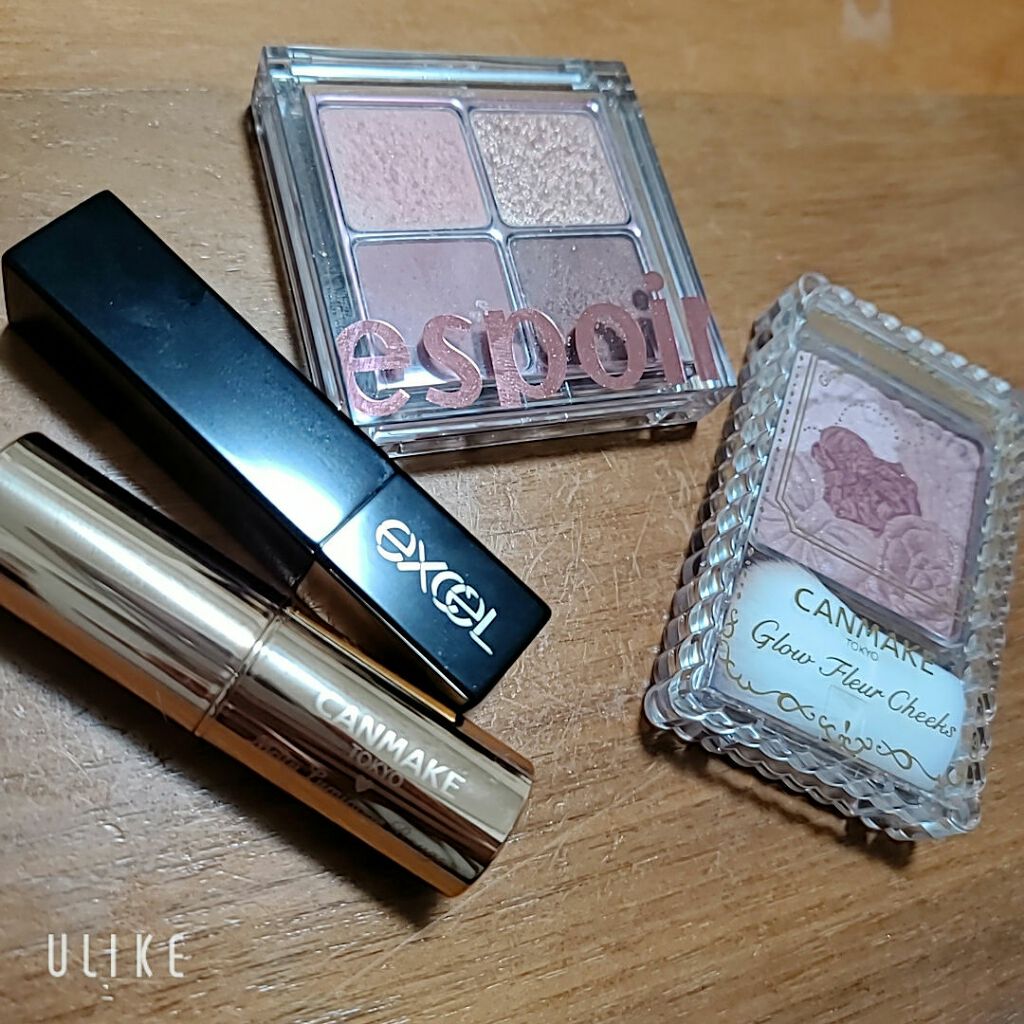 グロウフルールチークス/キャンメイク/パウダーチークを使ったクチコミ（1枚目）