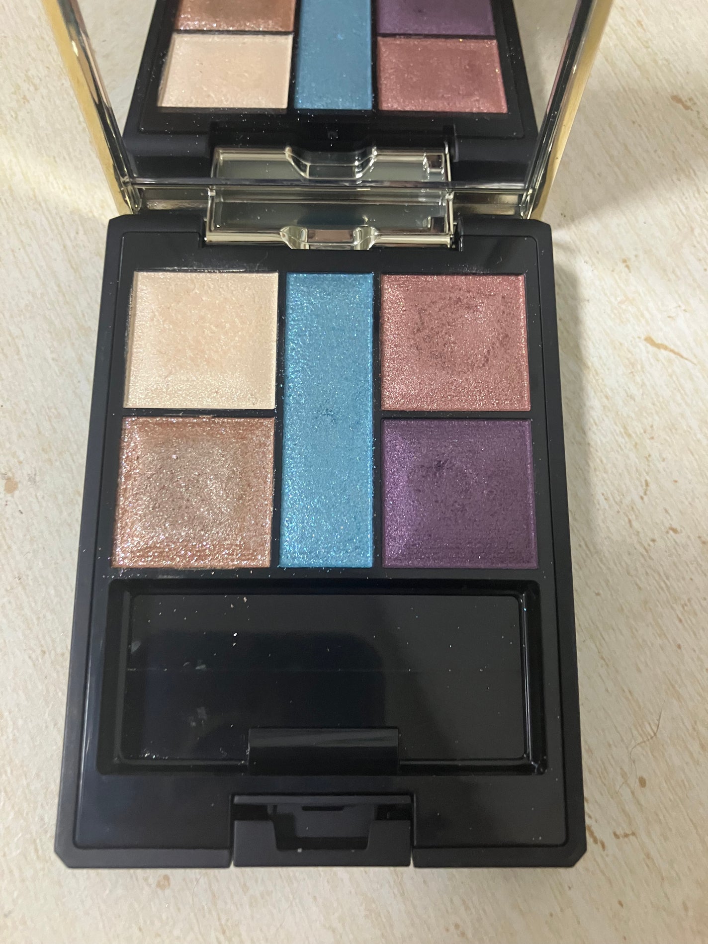 エクシア アイカラー カンテット/ALBION/アイシャドウパレットを使ったクチコミ(1枚目)