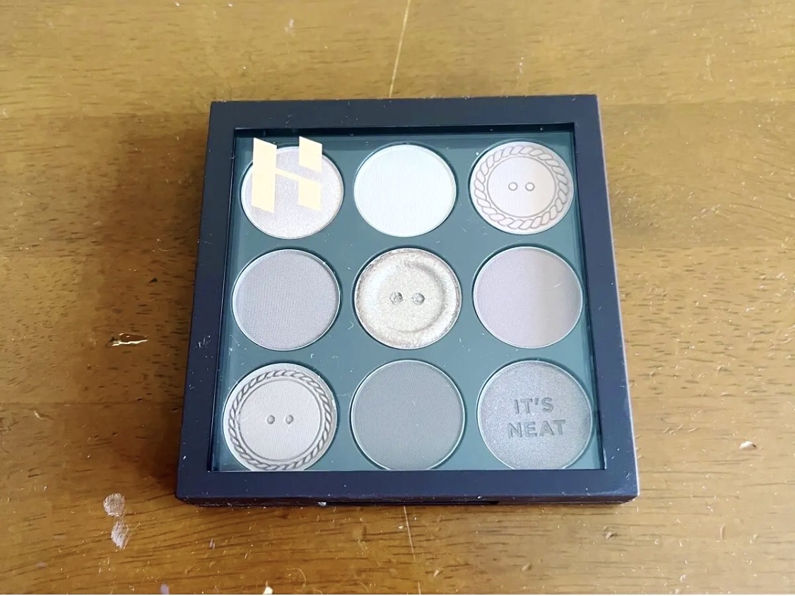 マイフェイブムードアイパレット 9カラー 06 ボタンアップ(BUTTON UP)/HOLIKA HOLIKA/アイシャドウパレットを使ったクチコミ（3枚目）