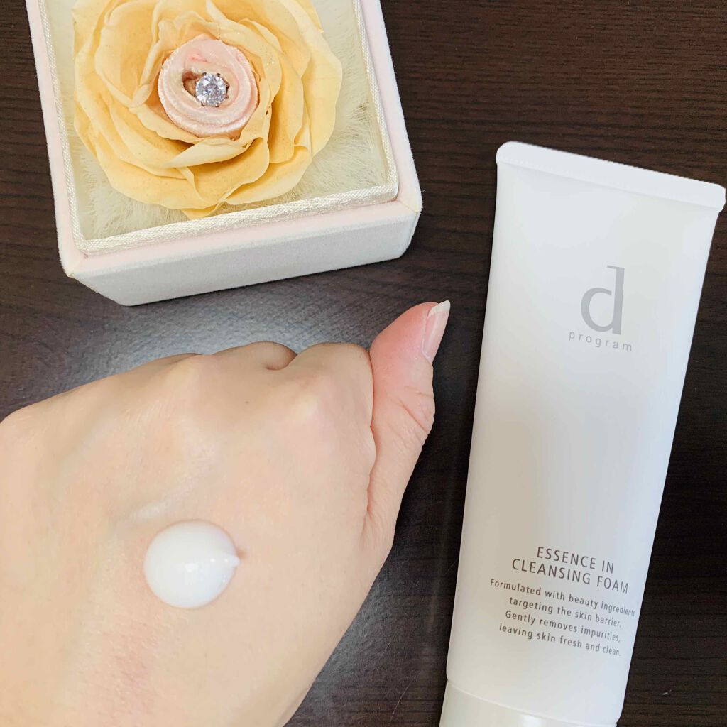 エッセンスイン クレンジングフォーム/d プログラム/洗顔フォームを使ったクチコミ(1枚目)