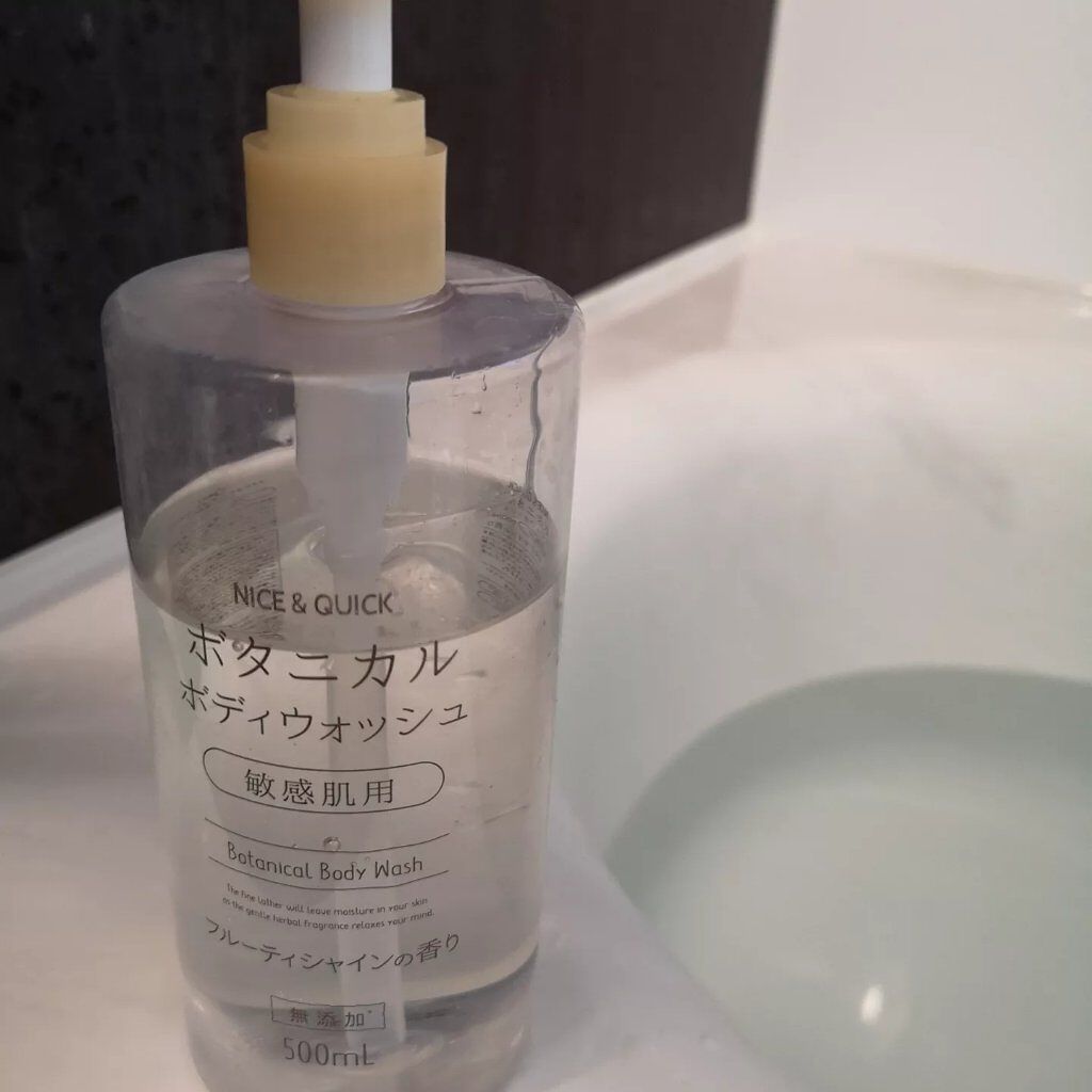 ボタニカルボディウォッシュ フルーティミュゲの香り/NICE & QUICK/ボディソープを使ったクチコミ(2枚目)