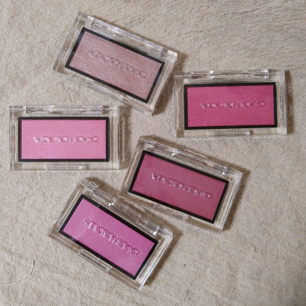 アディクション ザ ブラッシュ マット 012M Kiss the Night/ADDICTION/パウダーチークを使ったクチコミ（1枚目）