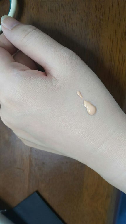 タン ラディアント タッチ エクラ/YVES SAINT LAURENT BEAUTE/リキッドファンデーションを使ったクチコミ(3枚目)