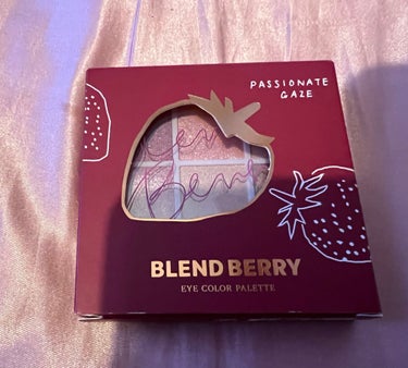 オーラクリエイション 102 ザクロ＆シュガリーピンク(限定カラー)/BLEND BERRY/アイシャドウパレットを使ったクチコミ（1枚目）