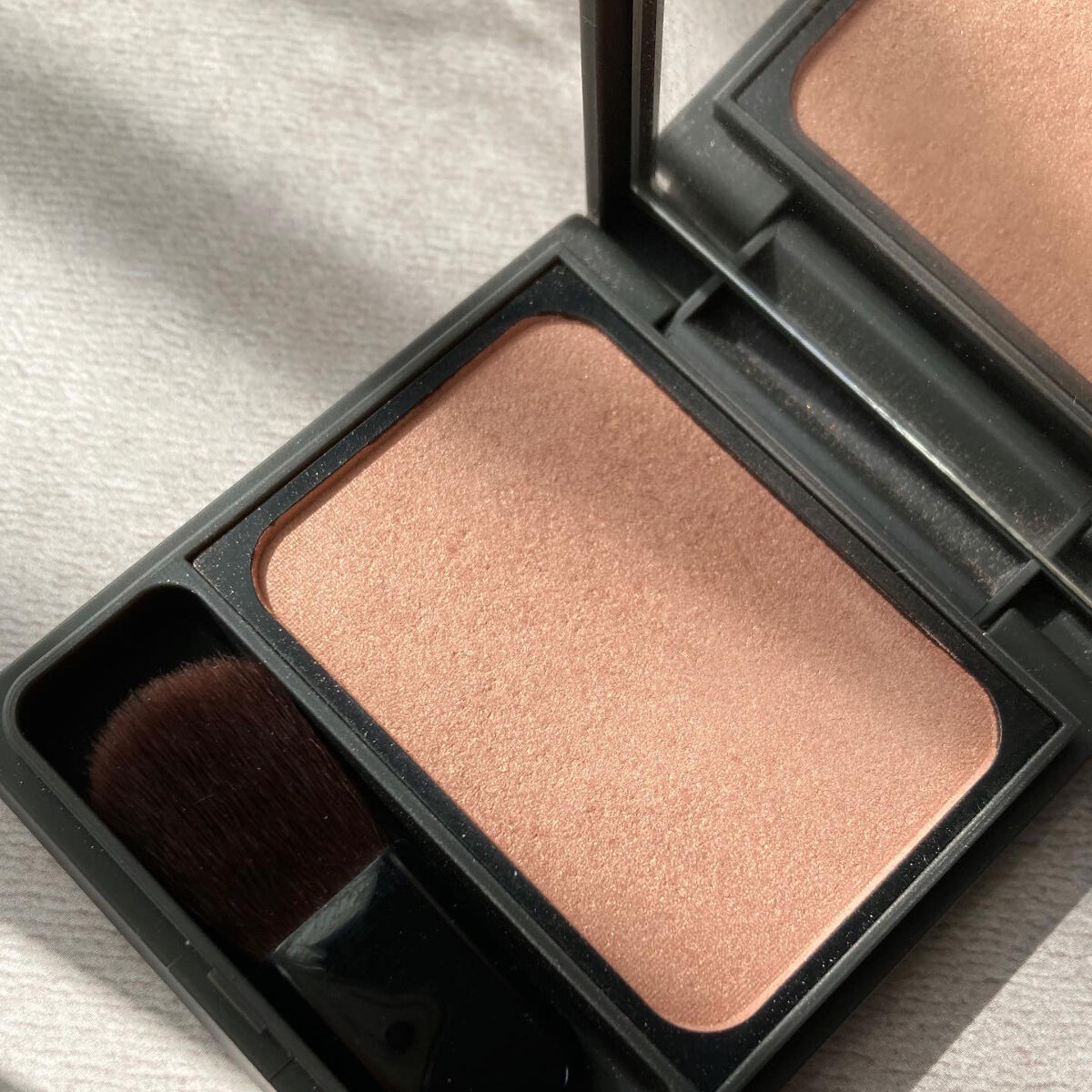 ニュアンス ブラッシュ d01 Zanzou〈残像〉/OSAJI/パウダーチークを使ったクチコミ（2枚目）