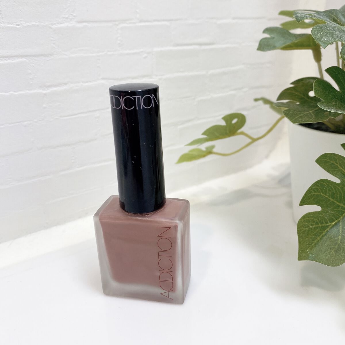 
** ADDICTION チークポリッシュ**
         09 Sensually センシュアリー


突然ですが私の推しチーク紹介。
チーク塗ったらなんか浮いてない？？？症候群の私がやっとこれ！！！ってチークに出会いました✌️
