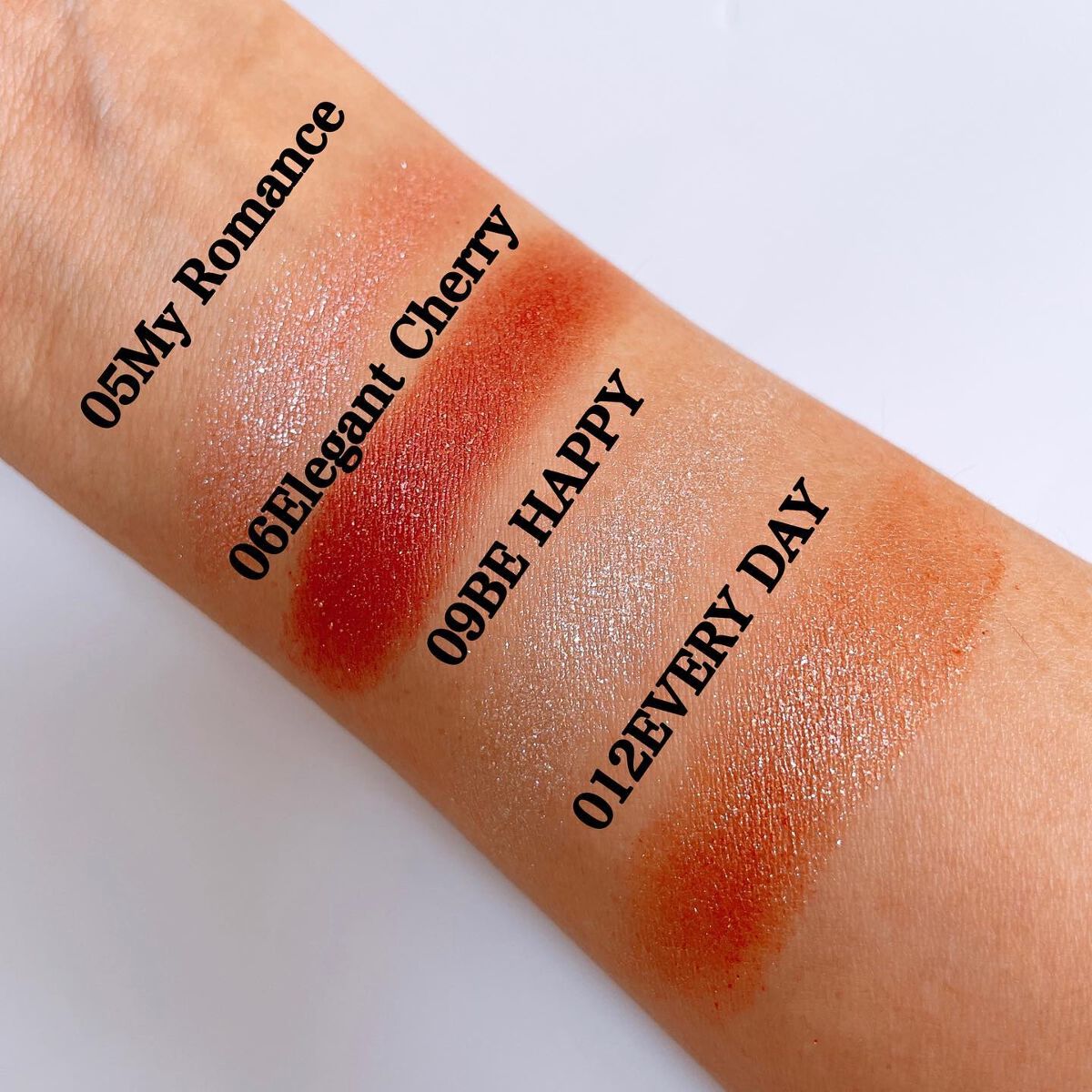 セルフィーフィックスピグメント 09 ビーハッピー/Witch's Pouch/単色アイシャドウを使ったクチコミ（2枚目）