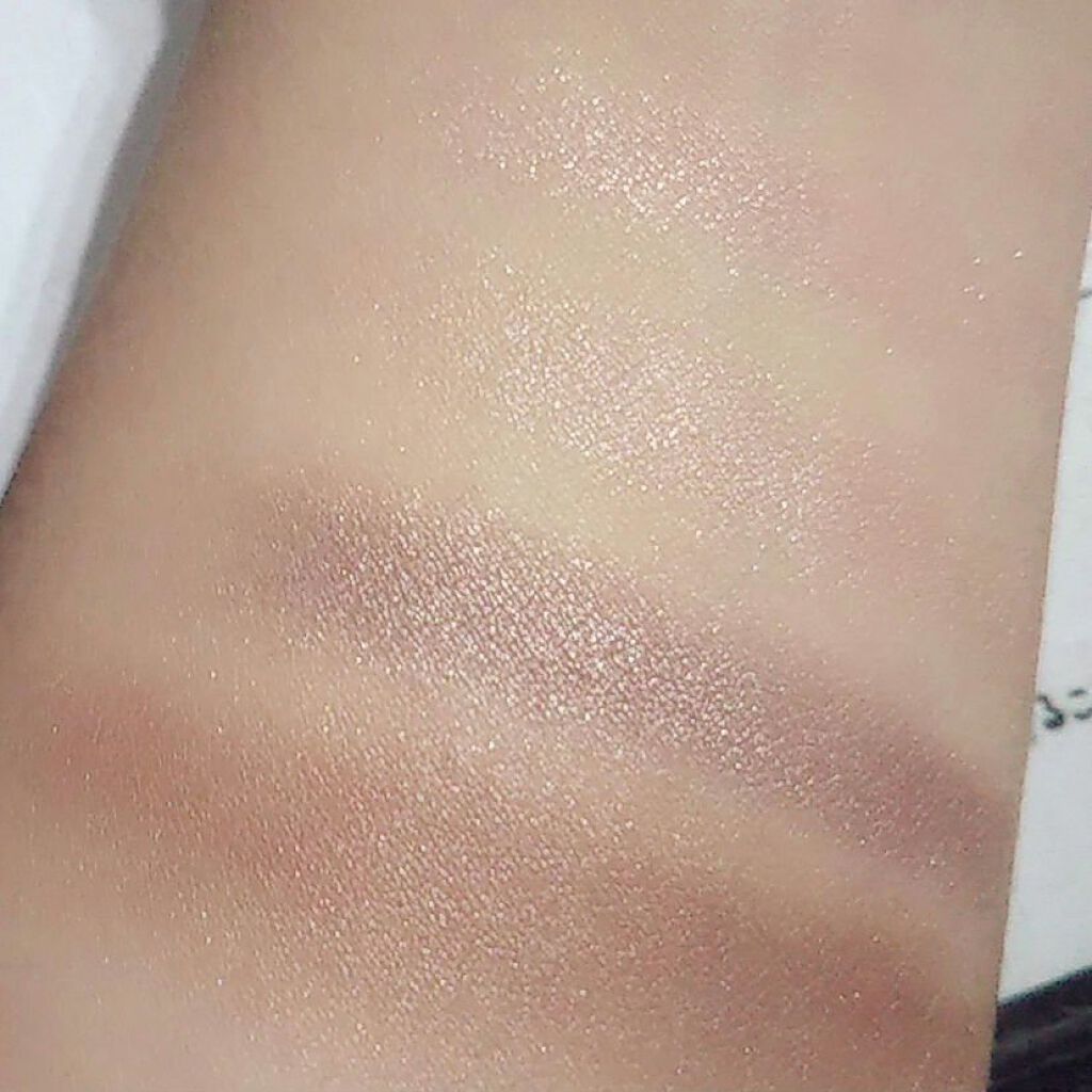 CHEER me COLOR アイシャドウ/セリア/アイシャドウパレットを使ったクチコミ（2枚目）