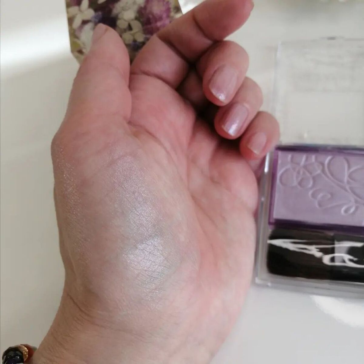 パールグロウニュアンサー/CEZANNE/パウダーハイライトを使ったクチコミ（3枚目）