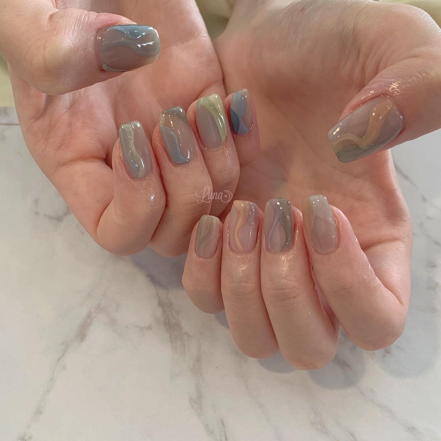 Iuna. Mizuki on LIPS 「.image✨#nail#nailstagram#gelnai..」(2枚目)