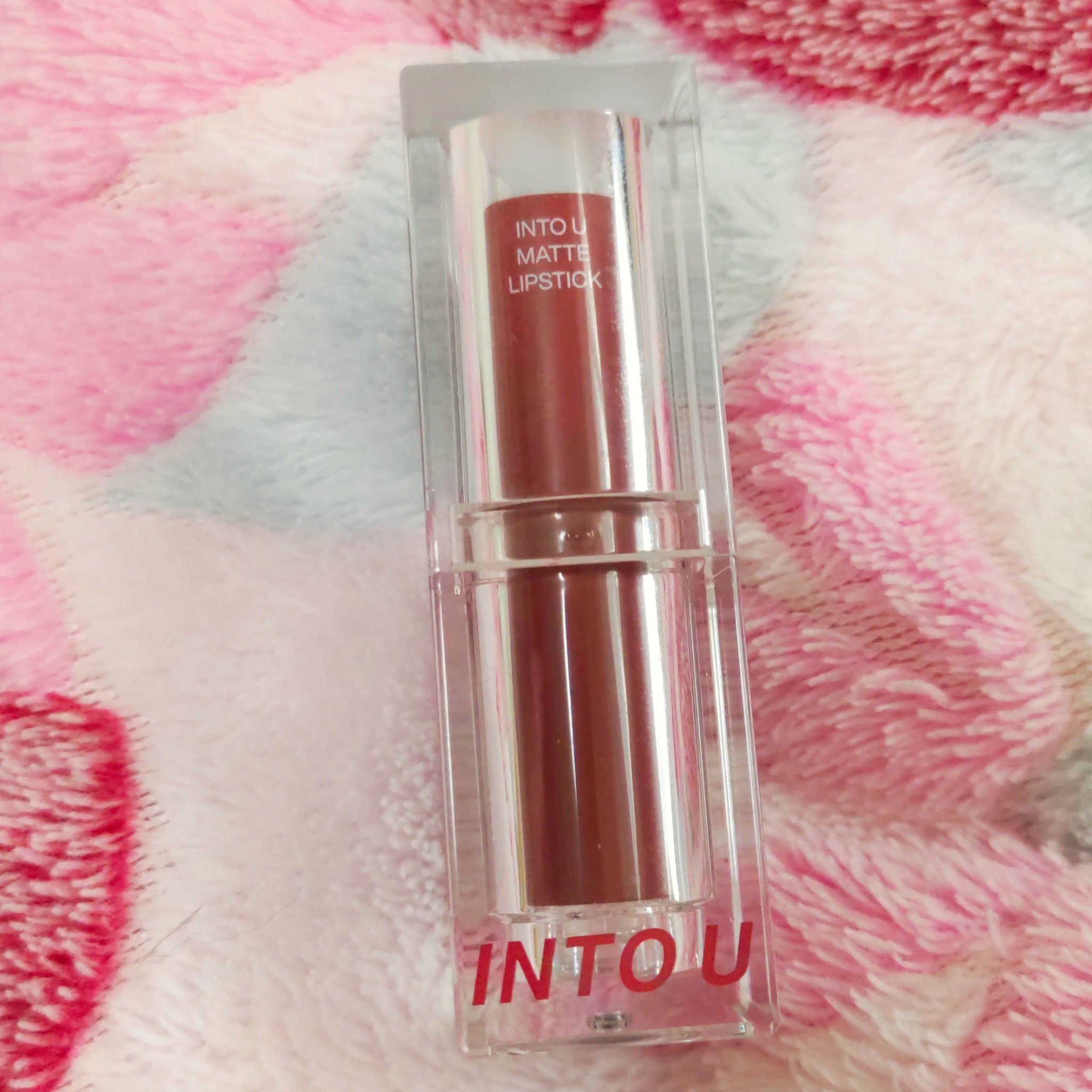 フェザーマットリップスティック/INTO U/口紅を使ったクチコミ（1枚目）