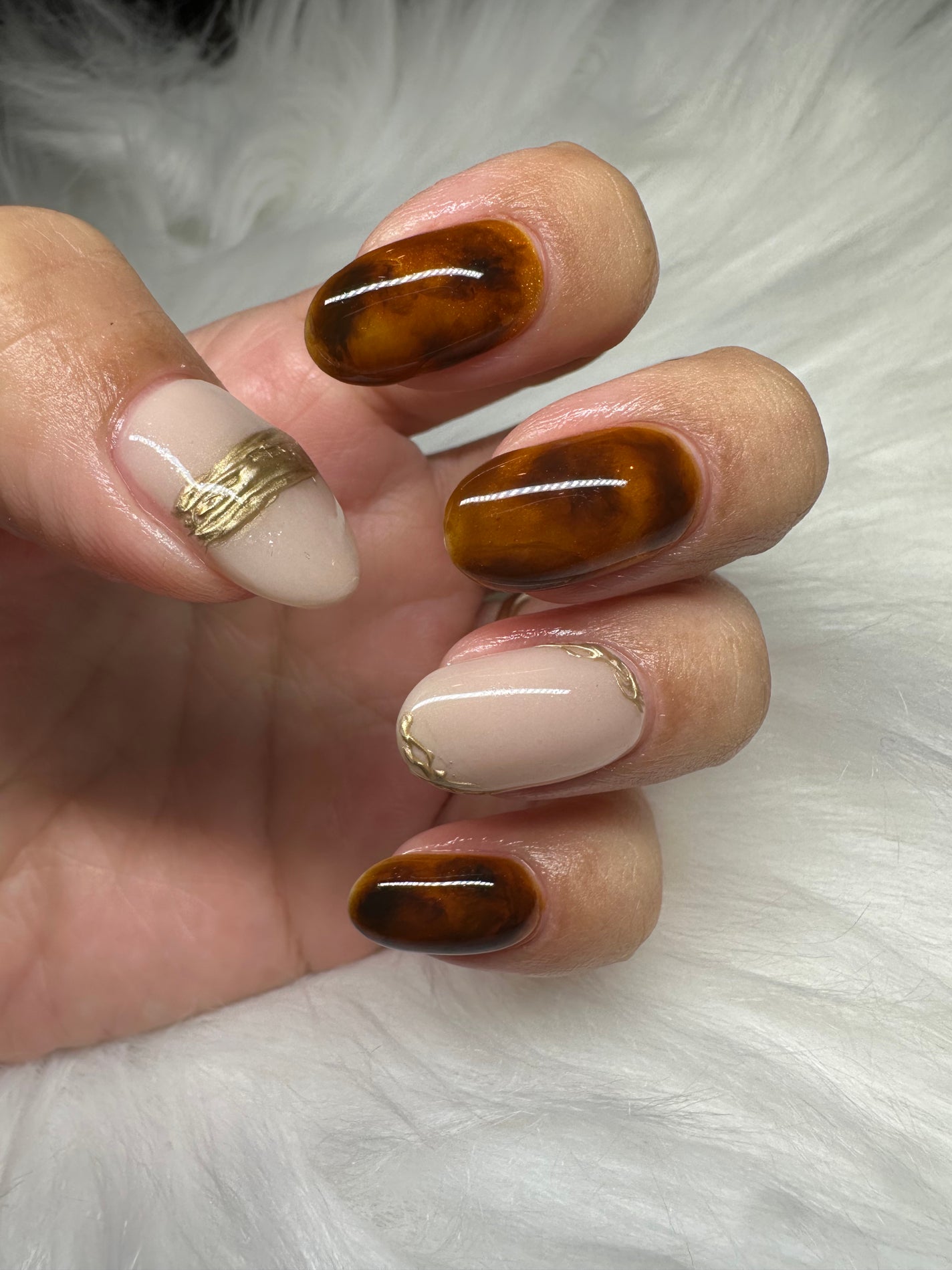 ちゃーん♡ on LIPS 「#ネイルデザイン#ジェルネイル#ジェルネイルデザイン#べっ甲ネ..」(3枚目)