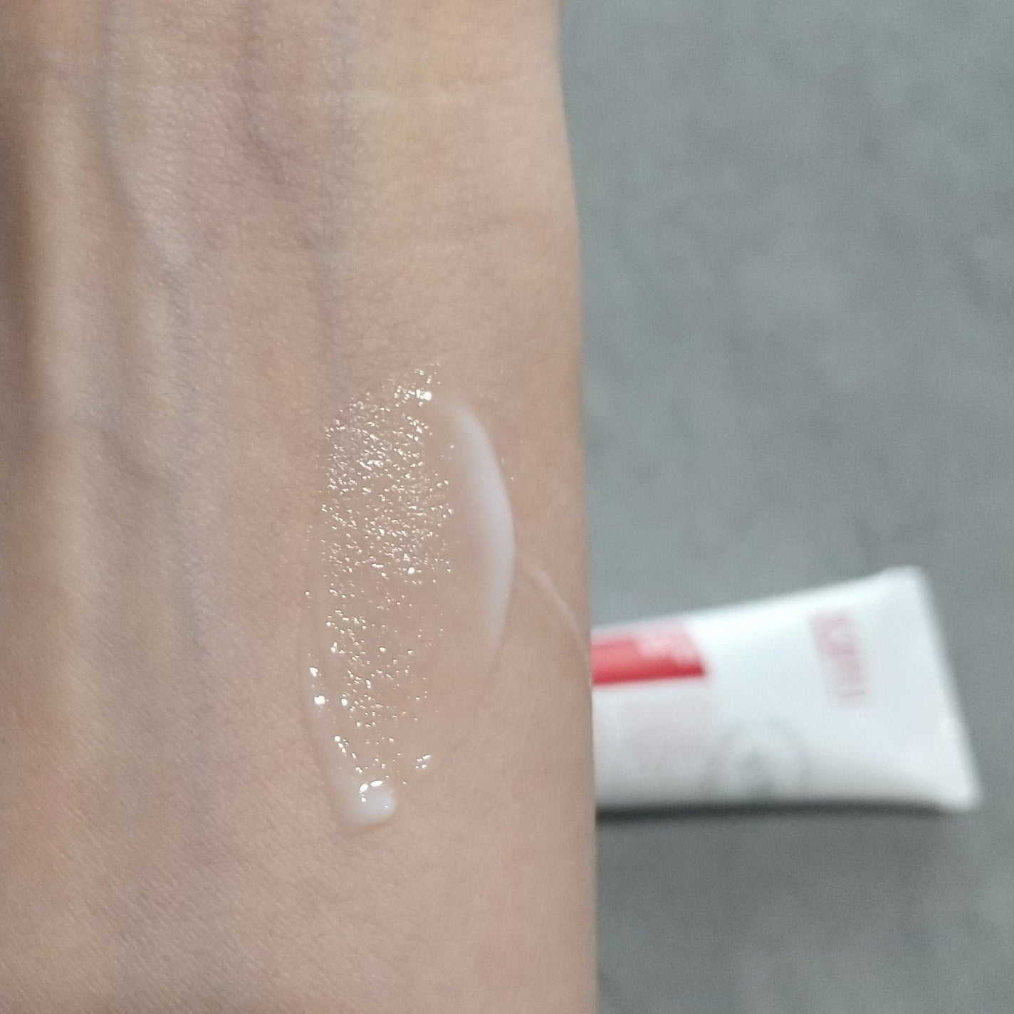 LiLi on LIPS 「#PR✨Acwellアキュリアルナインコントロールエックスクリ..」(4枚目)