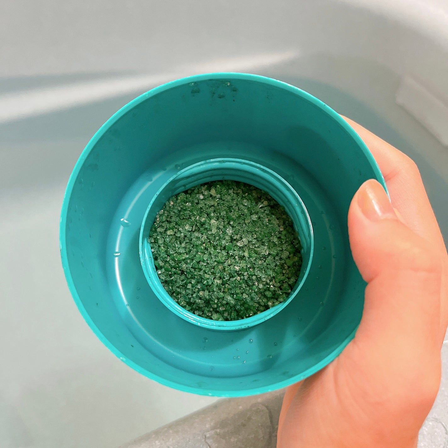 クナイプ バスソルト ピースフルモーメント ウォーターミント&ローズマリーの香り/クナイプ/無機塩系入浴剤を使ったクチコミ(2枚目)